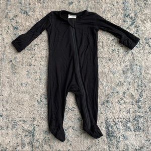SpearmintLOVE basic baby black footed onesie